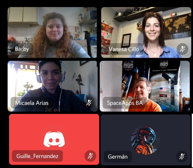 SpaceAppsBA's tweet photo. #team_titan is now pitching at Buenos Aires @NASA @SpaceApps its project https://t.co/B6NAO5nGl8
. Watch them live at https://t.co/U3FysSJhg9 #spaceapps #SpaceAppsBA https://t.co/IXtKCAtdZZ