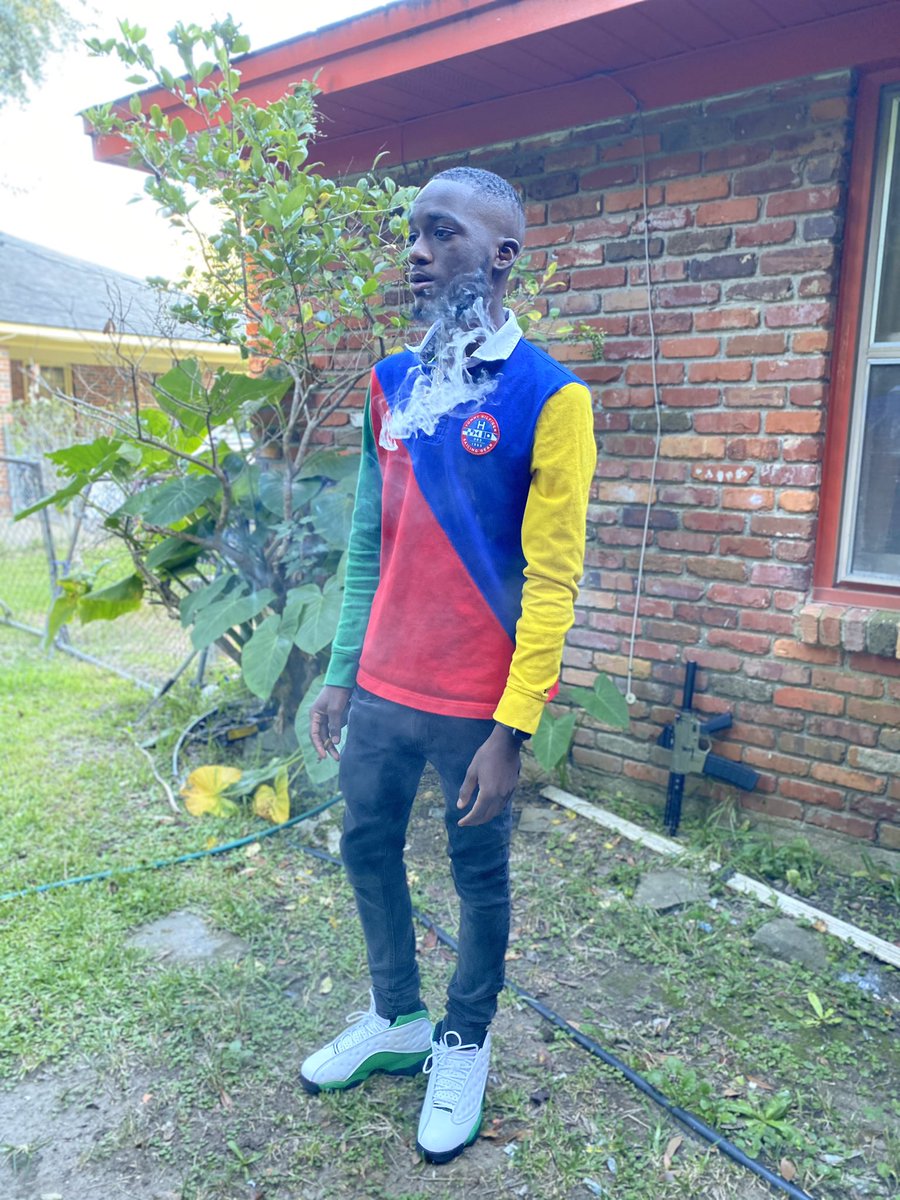 NevaWannaTalk's tweet photo. Long as money get printed imma still get it๐ฐI love smokin on da Za make me feel different๐งโโ๏ธ๐ #LLDraco๐ฆ๐ซ https://t.co/BmGdKrql3H