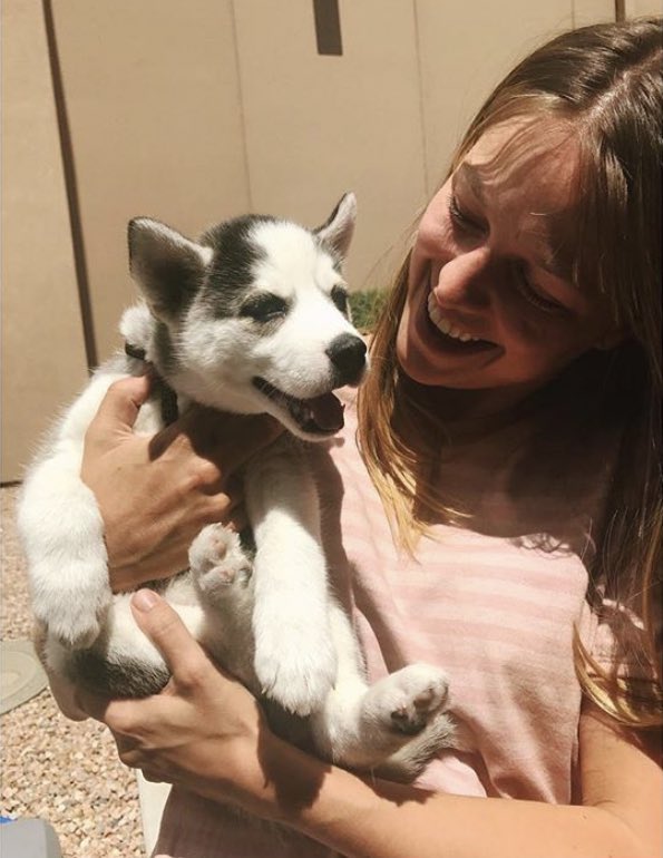 dailypicmelissa's tweet photo. happy birthday to my absolute favorite hero, Melissa Benoist. 
you are the brightest star in this world, you’re here to make everything better with your light. i am so grateful for the strong, independent woman that you are. 
have a wonderful day, you’re so loved.  i love you. https://t.co/GssclvMTgS