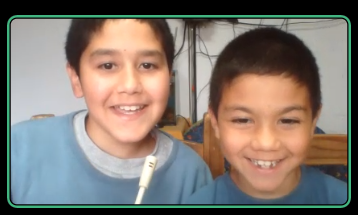 SpaceAppsBA's tweet photo. #team_spacebros is now pitching at Buenos Aires @NASA @SpaceApps its project https://t.co/ZEUnqb0EwM.
Watch them live at https://t.co/U3FysSJhg9
#spaceapps #SpaceAppsBA https://t.co/8LNbvWSDmg