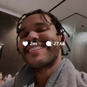 .<a href="/theweeknd/">The Weeknd</a>'s selfie hit over 2 million likes on Instagram.