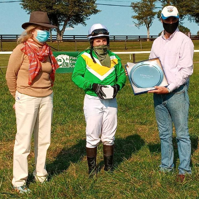 JumpingwithNSA's tweet photo. Jockey Elizabeth Scully and trainer Cyril Murphy pick up the winning hardware for Irv Naylor's Elucidation, who won the 5th race at @foxfieldraces .
#foxfieldraces
#steeplechase
#gojumpracing
#jumpintofall https://t.co/jyQZtfpUEw