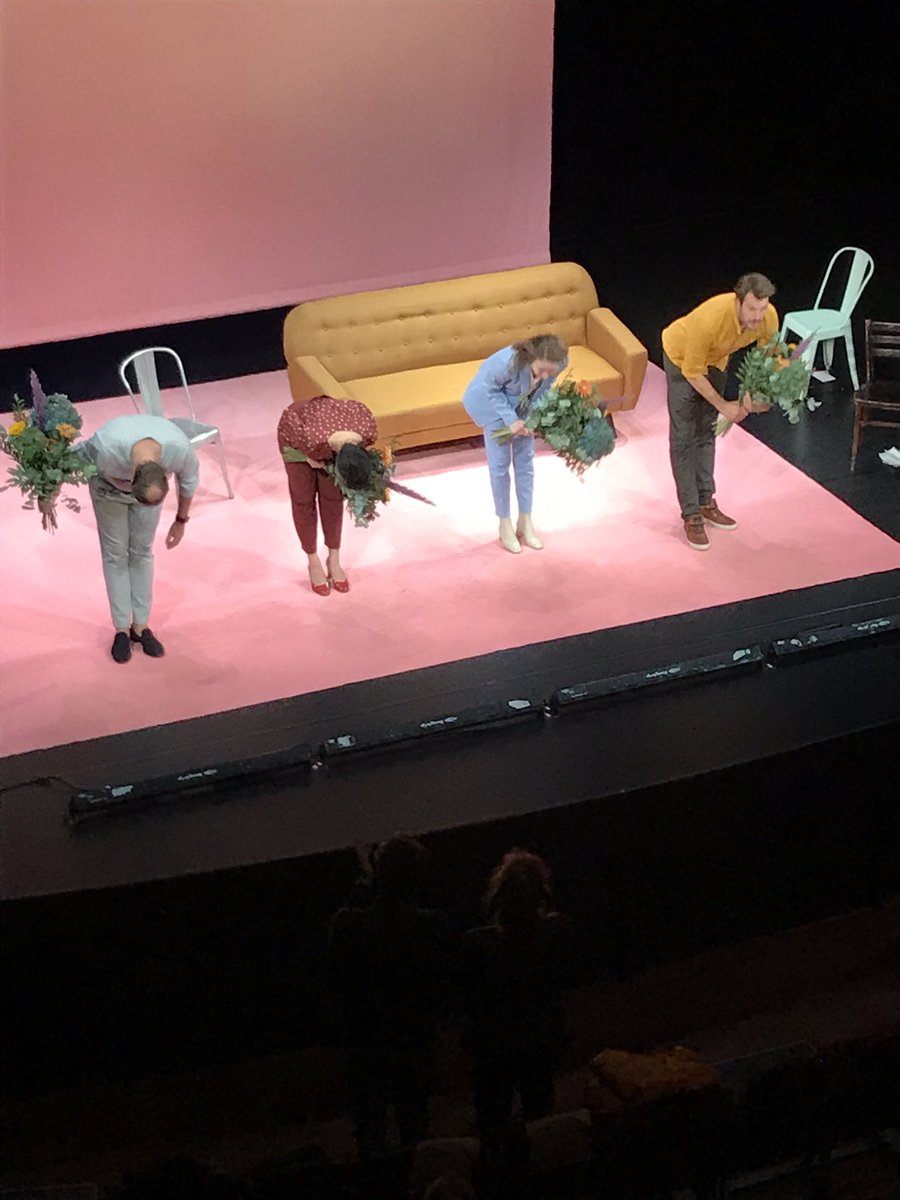 jan_hoekema's tweet image. #YaraAlink #KeesBoot @stefanrokebrand en #NhungDam in mooie voorstelling #Liefdesles, script #NhungDam en #KoosTerpstra . Spanning en psychologisch drama in therapiekamer. Première @Humstu in @theater_haarlem . Coronaproof. Groot respect voor theatermakers en spelers in deze tijd