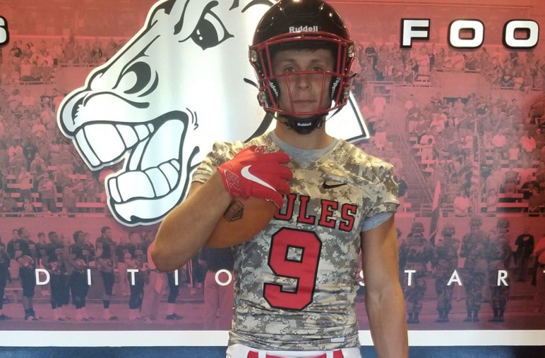 STOCK RISERS: Mid-Mo offensive players raising their profile (2021) — Six Star Football takes a look several prospects raising their profile, including Cooper Berry (Warrensburg)  <a href="/dmt_03/">Devin Turner</a> (Hickman) among several others:

sixstarfootball.com/article/stock-…