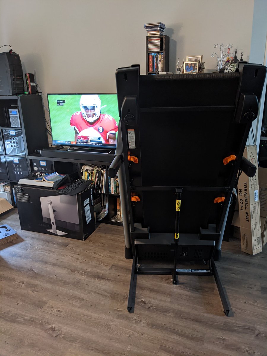 arielsanchezmor's tweet photo. I had let go while VMworld/Hackathon went on and installed a mat under the new treadmill. No excuses left, 10k a day. #vFitbit https://t.co/hVSrlWUHg4