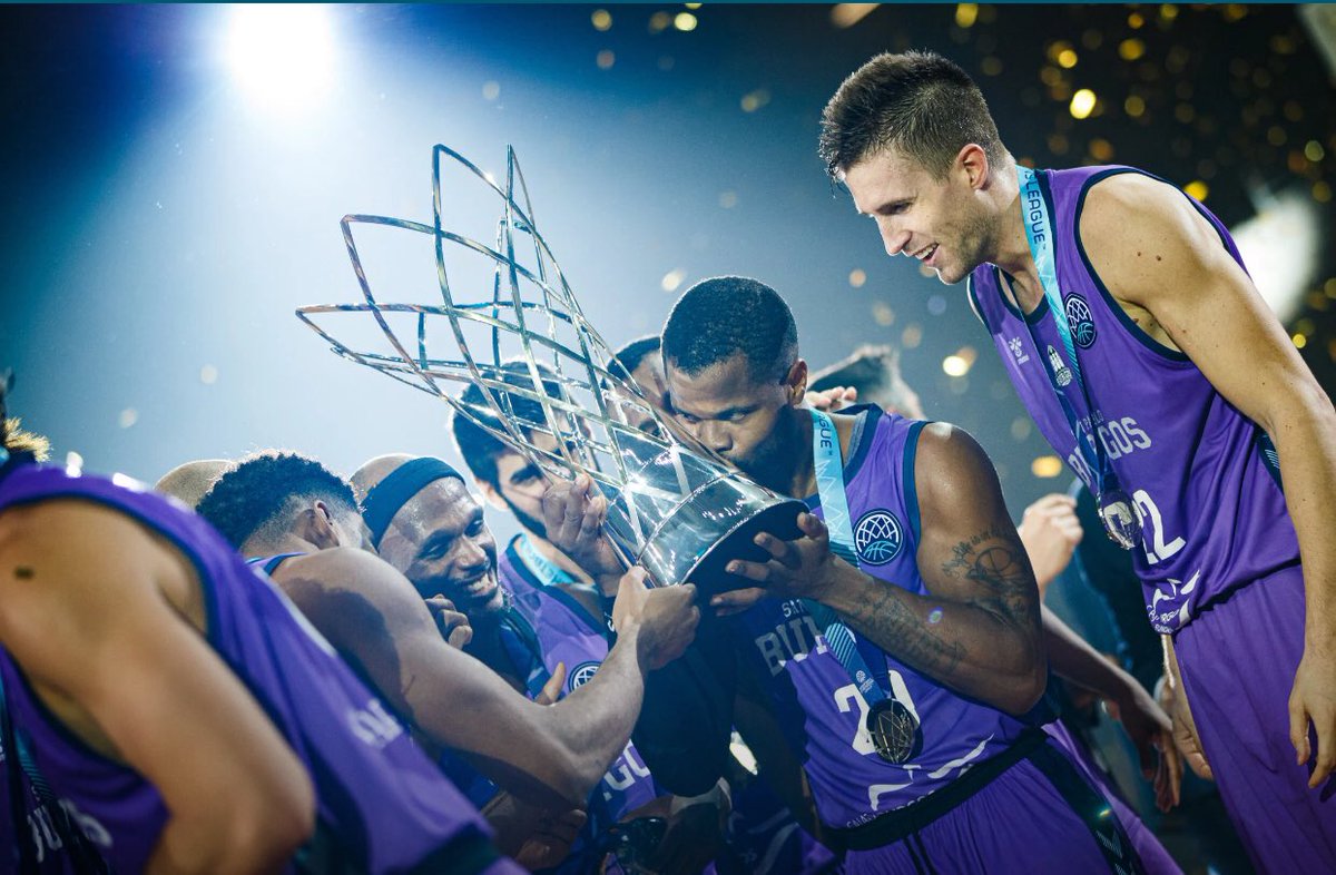 marolas30's tweet image. 👉 Omar Cook in the first 5 games (3 in @ACBCOM &amp;amp; 2 in @BasketballC) of the season with @SanPabloBurgos:
3/9 FG | 2/8 3P 
👉 Omar Cook in the #BasketballCL final 🆚 @aekbcgr: 
5/8 3P | 15 PTS
#BURAEK #Burgos #AEKBC