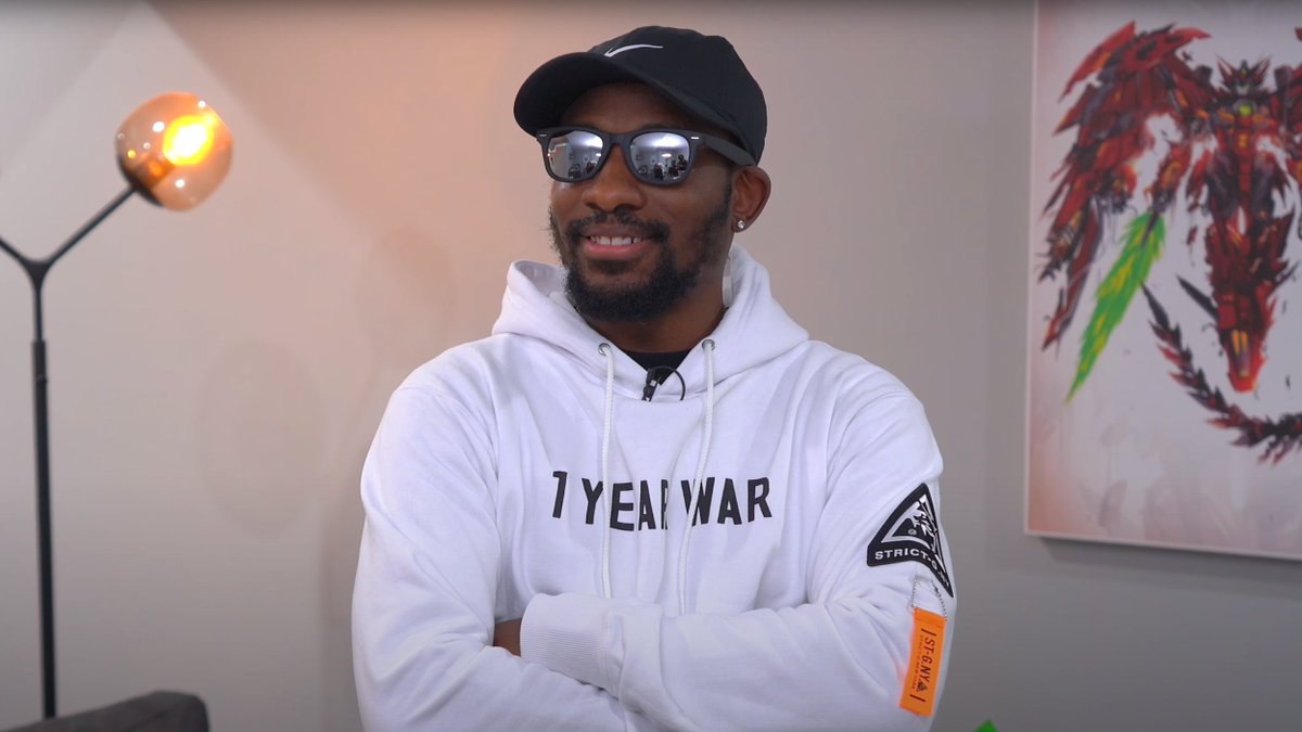 SuperSaf's tweet photo. My dude @UrAvgConsumer posted a dope unboxing of the @SuperSafStyle Sunglasses in his latest Massive Tech Unboxing video, check it out 😎 ►►► https://t.co/eZj0g0nCBd https://t.co/Yi96SuOfOU