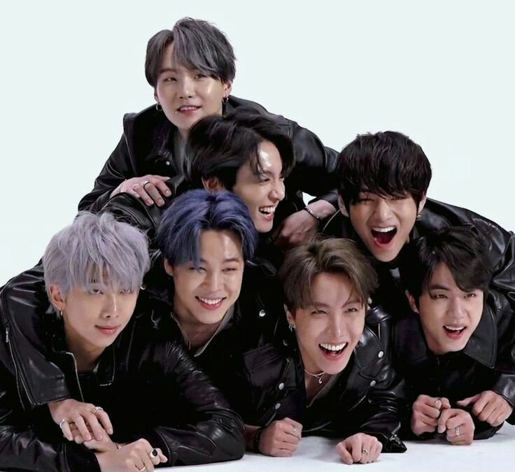 Spotify Global - Top 200 (3/10)
#4 Dynamite (+2) โ 4,215,033
#43 Savage Love Remix (-6) โ 1,839,516
#BTS_Dynamiteย ย #SavageLoveRemix
- @BTS_twt -
#BTSARMY #JIN #RM #SUGA #JHOPE #jimin #V #JUNGKOOK #ARMY #BTS_OF_THE_DAY #ARMY_OF_THE_DAY #๋ฐฉํ์๋
๋จ #์๋ฏธ #MBAO https://t.co/XJtv2hjRHm