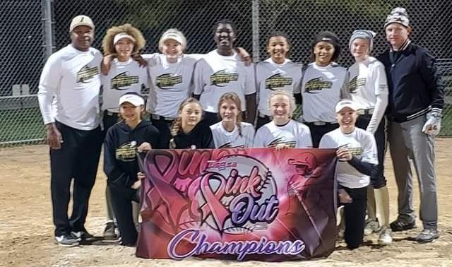 IowaPremierFP's tweet photo. PROUD CLUB DIRECTOR ALERT! Iowa Premier GOLD 13U National team r CHAMPIONS! of the USSSA Breast Cancer Awareness Tournament in Des Moines! Going UNDEFEATED the entire weekend, they beat @SelectFPKS 2nd year 06 14U team n the title game 4-3!  GREAT JOB LADIES! #samesherriffintown https://t.co/QGnbCbOZ8Z
