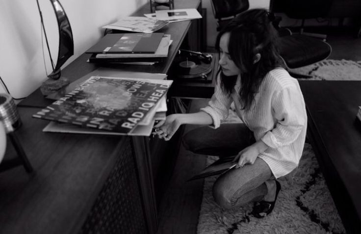 Happy birthday dakota johnson you absolute queen 