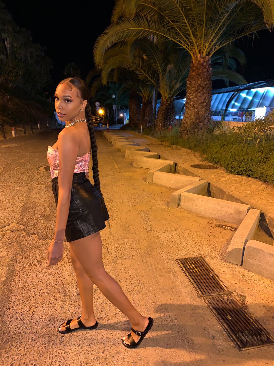 alanamariaxo's tweet image. pick ya fighter