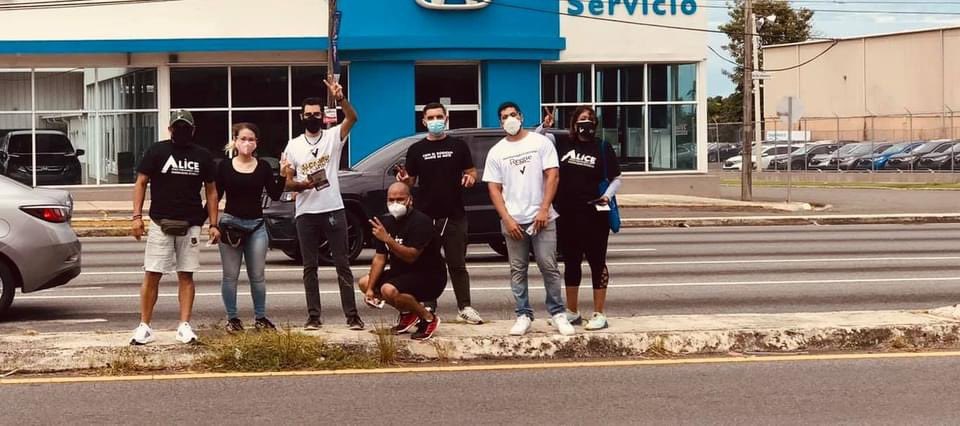 AliceGPerez's tweet photo. Carro a carro para continuar cerca de nuestra gente. Seguimos haciendo disponible nuestra candidatura al país. 

Equipo de Grandes Ligas: Manuel Alonso 2020 Reginald L Smith Jr. Daniel Lugo Distrito 38 Tiffany Rohena y esta servidora Alice Pérez Fernández.

#AliceSenadora https://t.co/QpzItCmRjs
