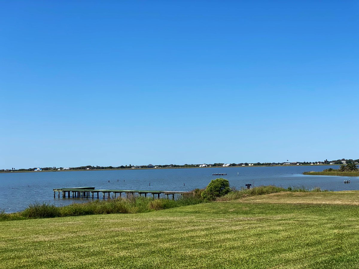 SergioChapa's tweet photo. #TodayILearned There is neither a college nor a port in Collegeport, Texas. Another road trip with @EllenYChang. 🌴😎 #TexasDayTripper #TxHighways https://t.co/q3AIBwVv8T