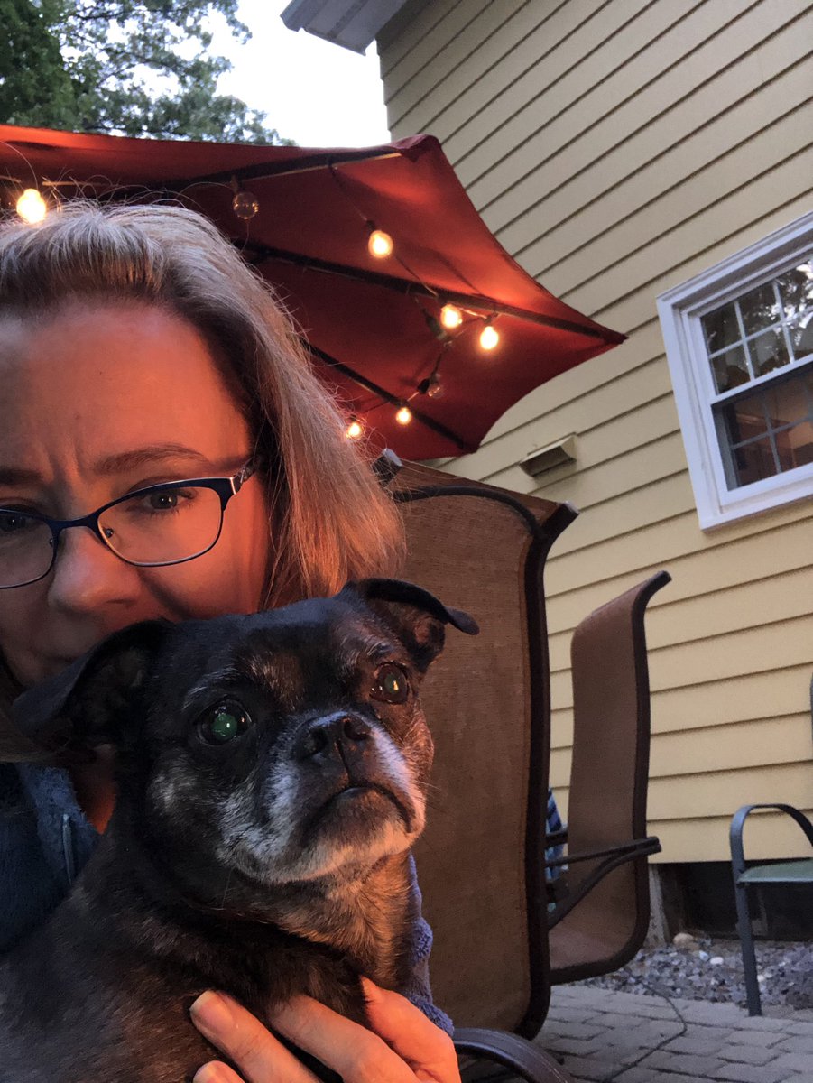 sashasoxrascal's tweet photo. Hanging outside with mom by the fire ❤️🍁🍂🔥 https://t.co/IKVjDZ2ANZ