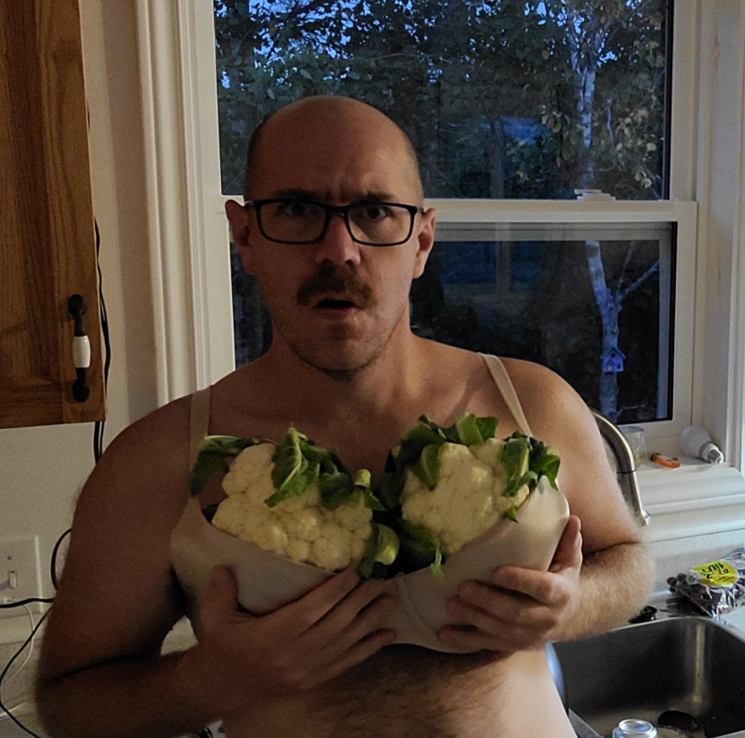 Drinking soy has finally given me the boobs I've always dreamed of!
The haters always said it was gonna happen, I just didn't dream they'd be so tasty!
#govegan
#vegan