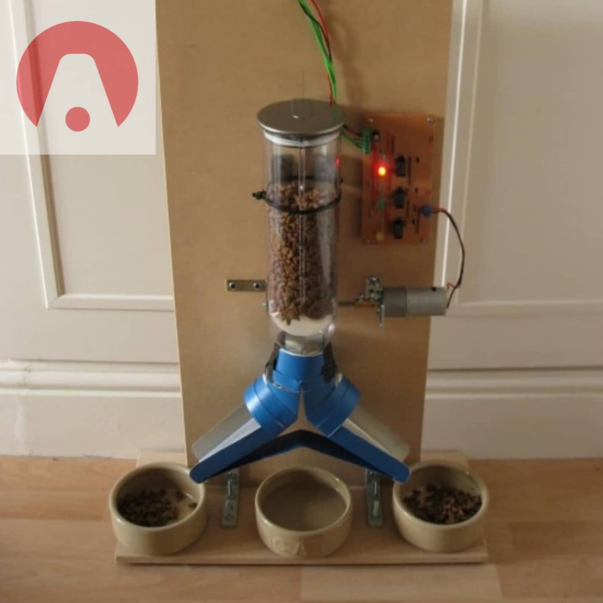 antalyamaker's tweet image. Hayvan dostlarımız için hazırladık çok da güzel oldu.🐶🤖
#tag #friends #instructable #Arduino #Dünyahayvanlarıkorumagünü #photo #robotikkodlama #robotik #4ekim #3dprinter #kodlama #students #course #robotics #engineering #electronic #technology #maker #antalyamaker #mhtrobotik