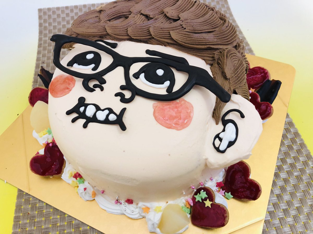 シフォンケーキこころいろ ヒカキン 立体ケーキ 3歳 お誕生日おめでとうございます こころいろ シフォンケーキ専門店 オーダーデコレーション こころいろアプリあります