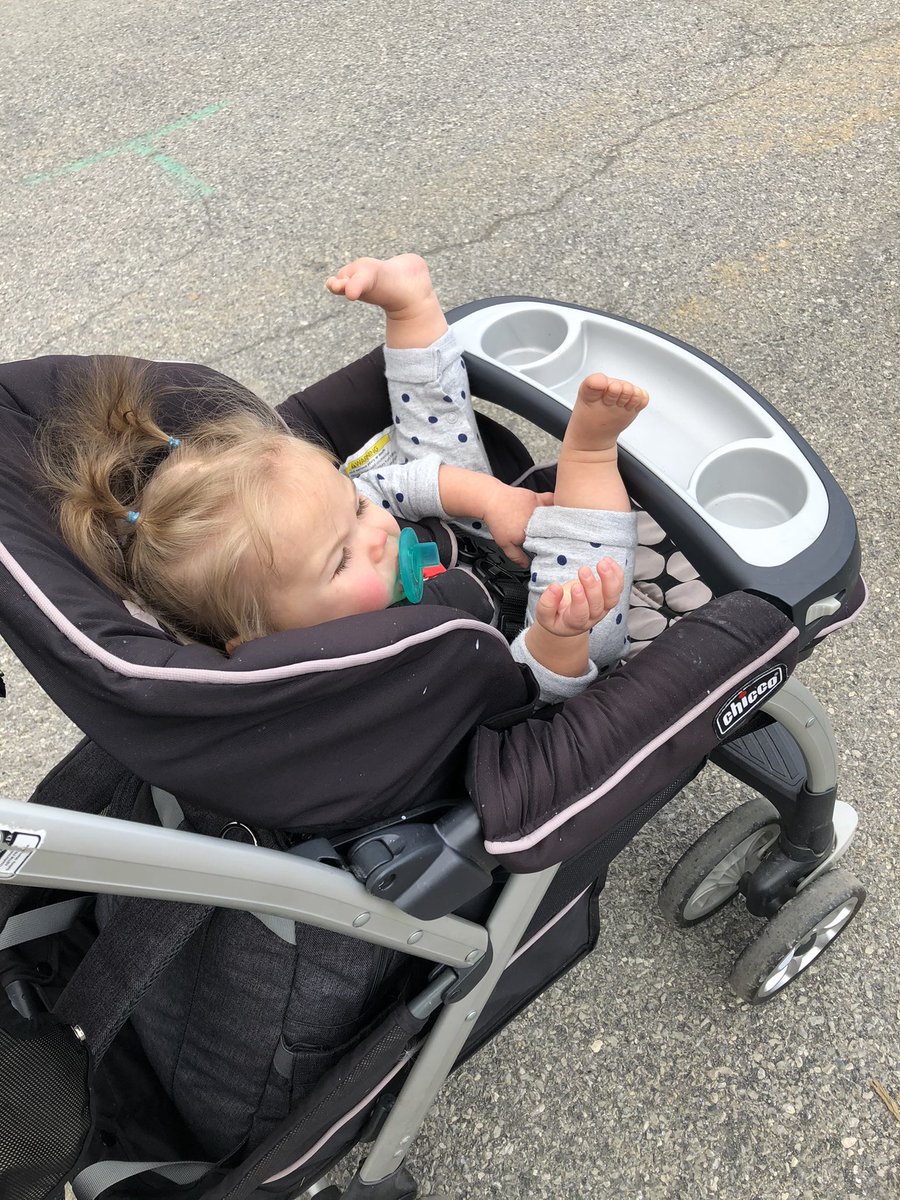 Mandi_CardsGME's tweet photo. After a walk to the park, some doubles swinging, and a walk back, “we” did 31 squats (aka squating while holding baby). #30daysofwellnesscontinued #squatober #happyfall #baby https://t.co/eVRCn2m34H