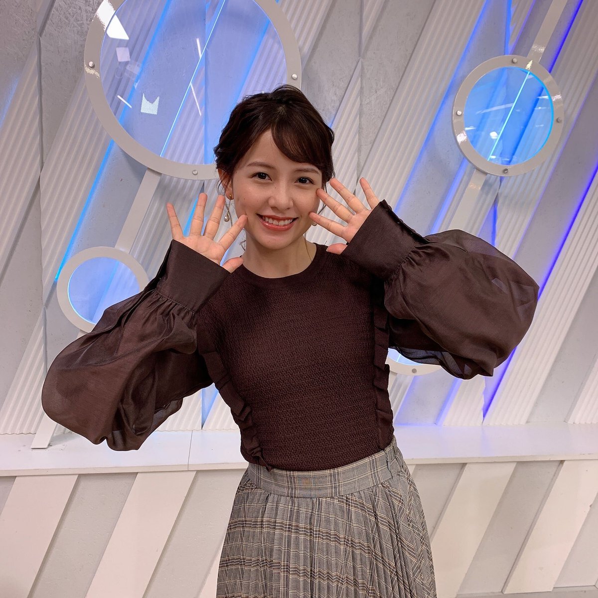 テレビ朝日 アナウンサーズ 今日から新メンバーでお届けする ワイド スクランブル 新加入の渡辺アナです 私が担当するコーナーはフラッシュnews みなさんに 今 世の中でどんなことが起きているのか をわかりやすく伝えることが今の目標です テレビ朝日 アナウンサーズ 今日から新メンバーでお届けする ワイド スクランブル 新加入の渡辺アナです 私が担当するコーナーはフラッシュnews みなさんに 今 世の中でどんなことが起きているのか をわかりやすく伝えることが今の目標です