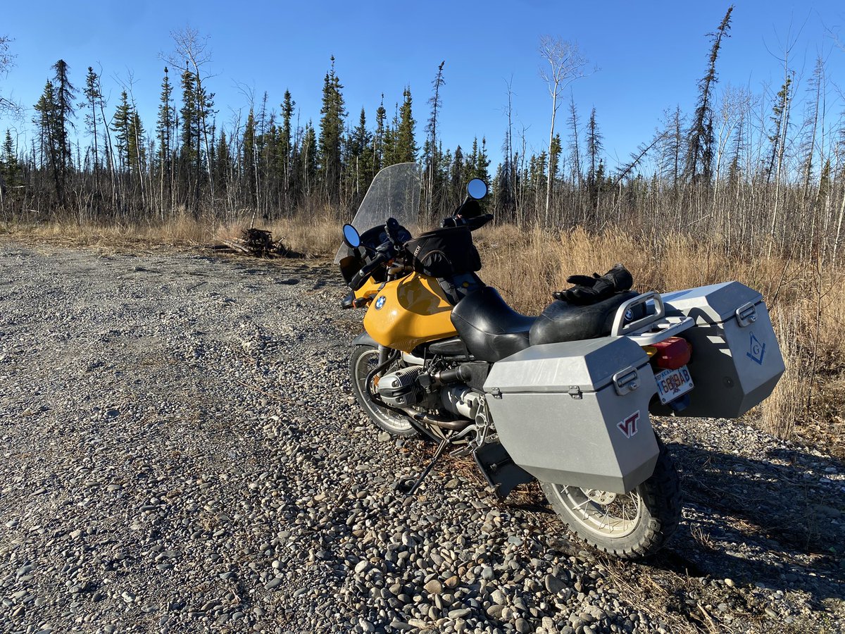 I just went for an #AdventureMotorcycle ride, quite literally on a road to nowhere, just outside of #Nenana, #Alaska.

My ride faired better than the last guy.....

@BMWMotorrad @BMWMotorradUSA @BMWMOA #bmwmotorrad #BMWMOA