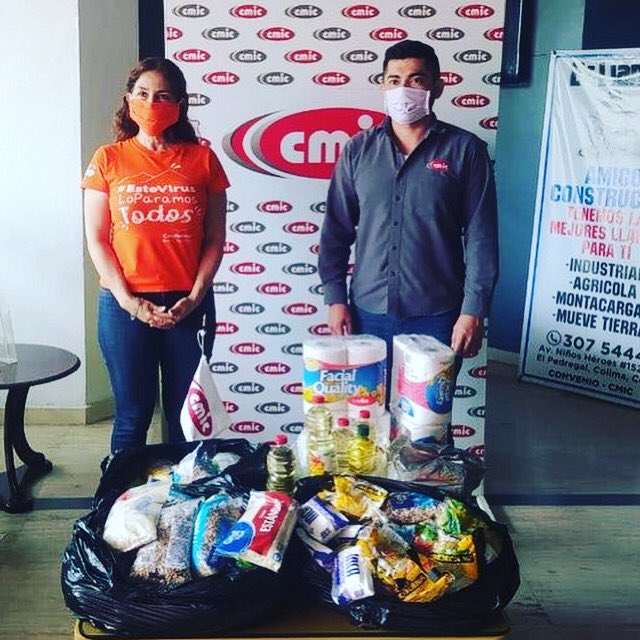 cmiccolima2's tweet photo. Derivado de La Campaña "Comparte tu alimento" del DIF Municipal Colima, donde #CMICColima participó como centro de acopio, hicimos entrega de las donaciones de despensas por parte de nuestros afiliados con la finalidad de apoyar a quienes más lo necesitan. https://t.co/WGiRI7SpSX