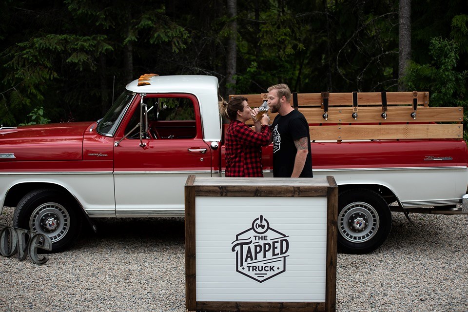 Tapped_Events's tweet image. NEWS FLASH!

Did you know we're a female-owned and led business? Yup, our beer boss is a lady! Read more: kamloopsmatters.com/local-news/mee… #beertruck #beerboss #kamloops #shuswap #okanagan