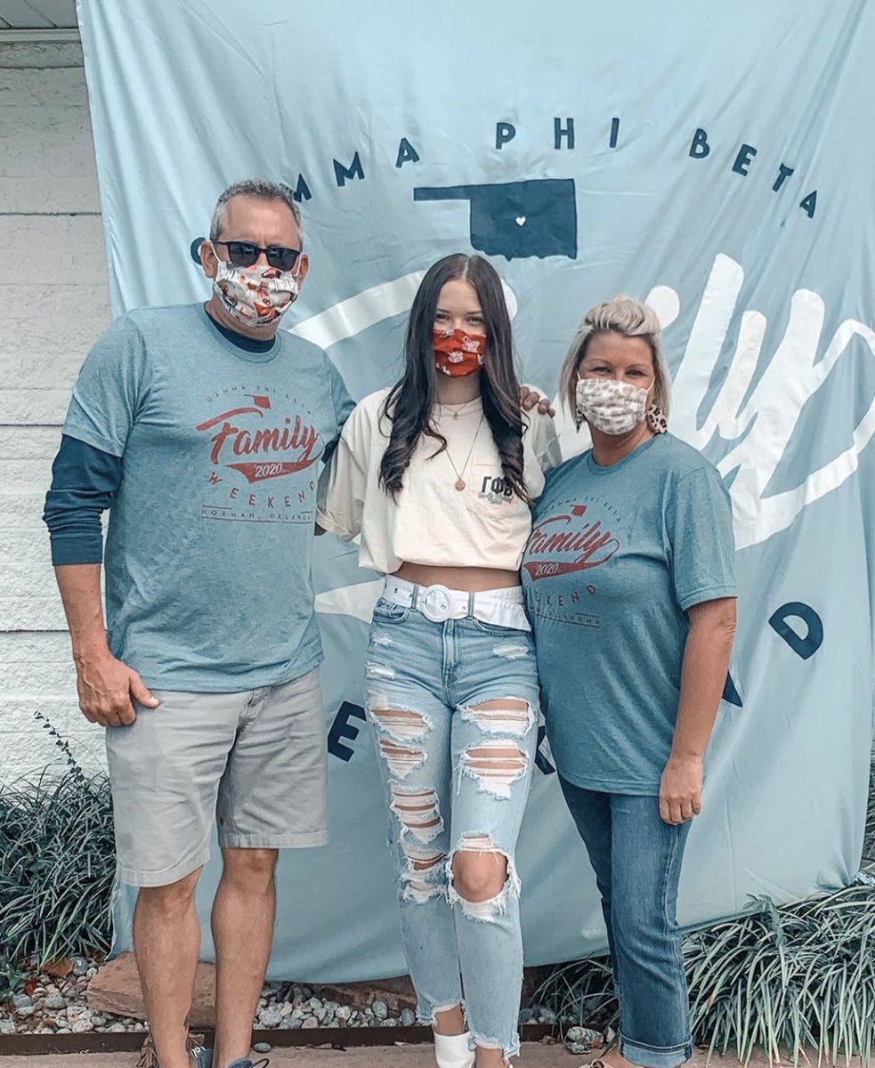 ougphi's tweet image. This weekend we got to show our families our home away from home!🥰