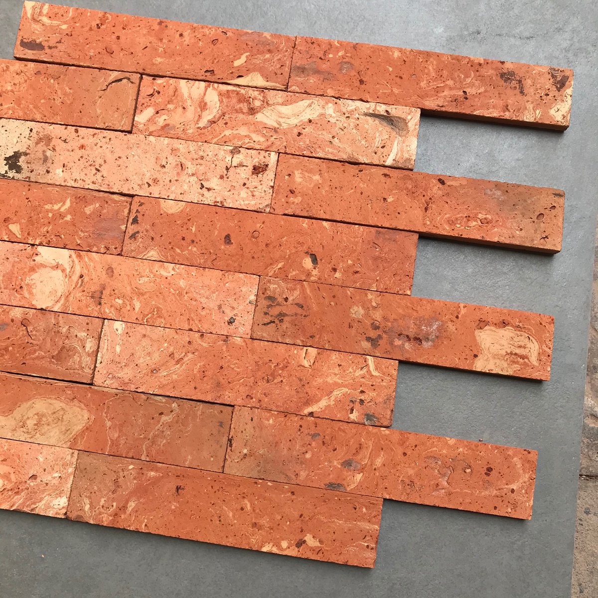 Bricks & stones (@GomxinhstoneTu) / Posts / X
