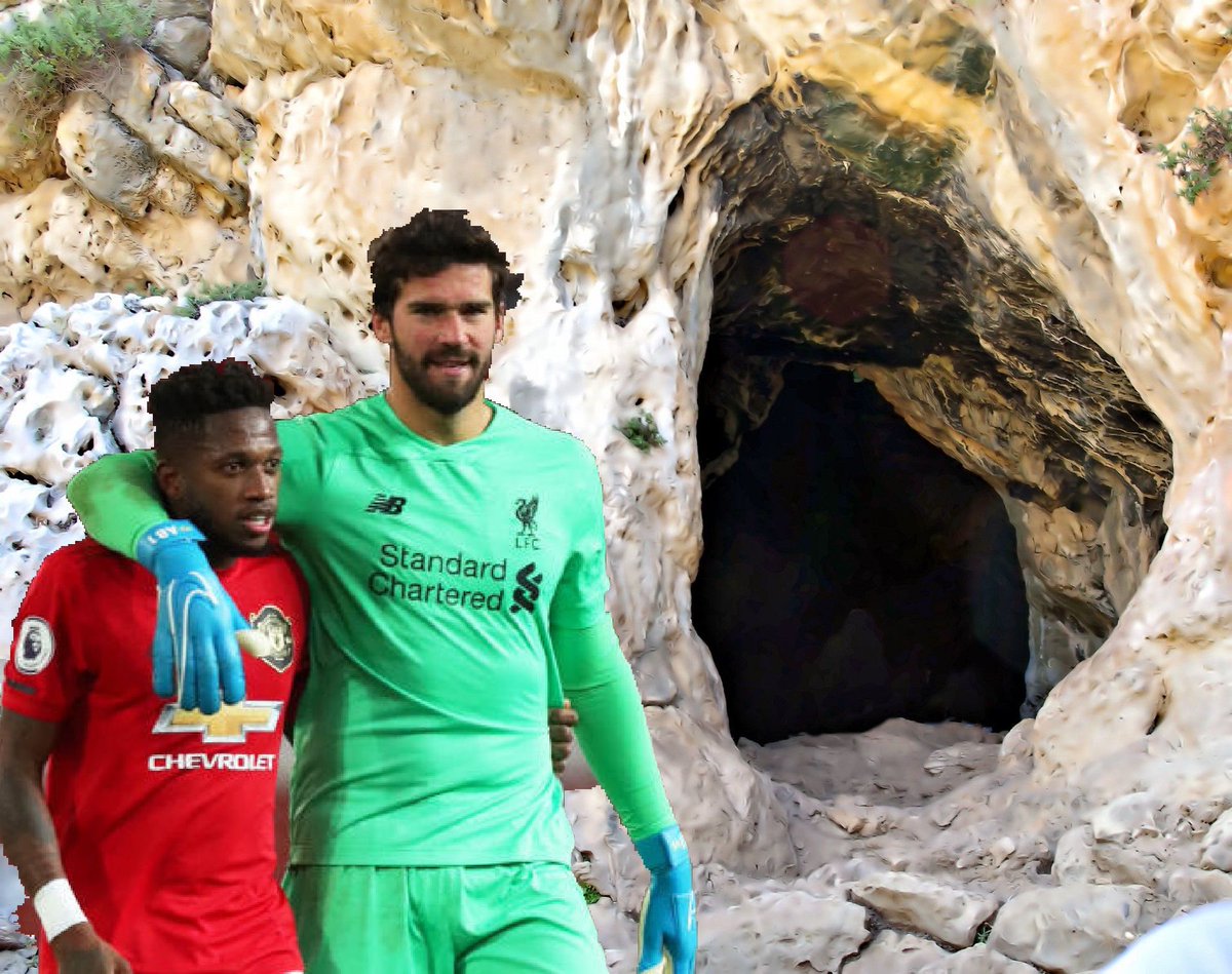 In these difficult &amp; trying times, as a service to the community ... 

Today  5/10/2020, Sköhns Canteen will be providing a FREE cup of Teh Tarik to any customers who visit wearing a Liverpool / Manchester United jersey ...