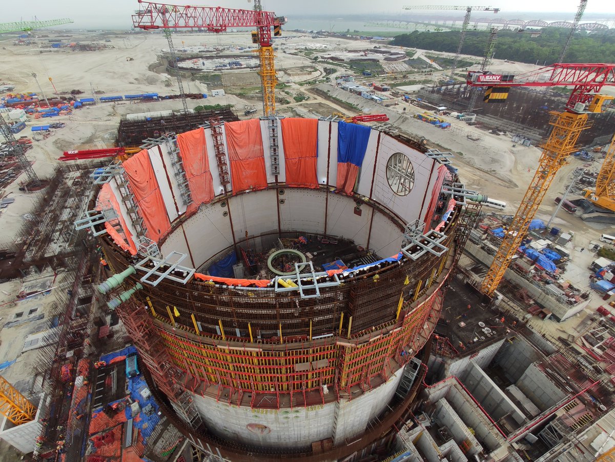 CraneSany's tweet photo. Gao Peng-"Dancer" on the High-Temperature Tower Crane

#sany #crane #sanycrane #craneservice #sanyservice #wealwayscareU #COVID19 https://t.co/jfJ4w01DnP