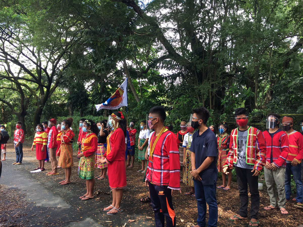 savelumadschool's tweet photo. NOW HAPPENING:

Lumad bakwit school opens the academic school year with unfaltering hopes to continue their education despite the pandemic, attacks against the lumad, forced closure of their schools  and displacement.

#StandWithBakwitSchool
#SaveLumadSchools https://t.co/NLCvEz0T4t