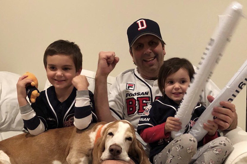 mwlippert's tweet image. 곰 승리하는 꿈꿔요!
꿈같은 곰 승리 원해요!
힘내라 곰, 꿈꿔라 V7! 
두산곰🐻 끝까지 화이팅!!
KBO 포스트시즌!!!