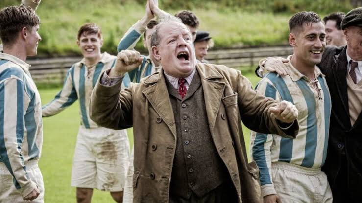 تويتر ビニールタッキー على تويتر キーパー ある兵士の奇跡 には オールド ガード や 悪魔はいつもそこに の出演が記憶に新しいハリー メリングが相変わらず嫌なイギリス人軍曹役で出ていて良かった でも今回は単に嫌な奴じゃなかったのがよかったなあ