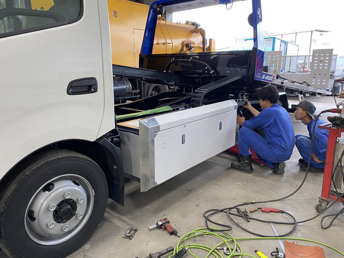 エフテック 働く車のトータルサポーター No Twitter タダノs Rideモデルチェンジに伴い 二次架装製作検討してます 積載車 はユーザー様によってそれぞれ使い方 積載物が異なります それに合わせて使い易くかっこ良く仕上げていくのが架装屋さんのお仕事です タダノ エフテック 働く車のトータルサポーター No Twitter タダノs Rideモデルチェンジに伴い 二次架装製作検討してます 積載車 はユーザー様によってそれぞれ使い方 積載物が異なります それに合わせて使い易くかっこ良く仕上げていくのが架装屋さんのお仕事です タダノ