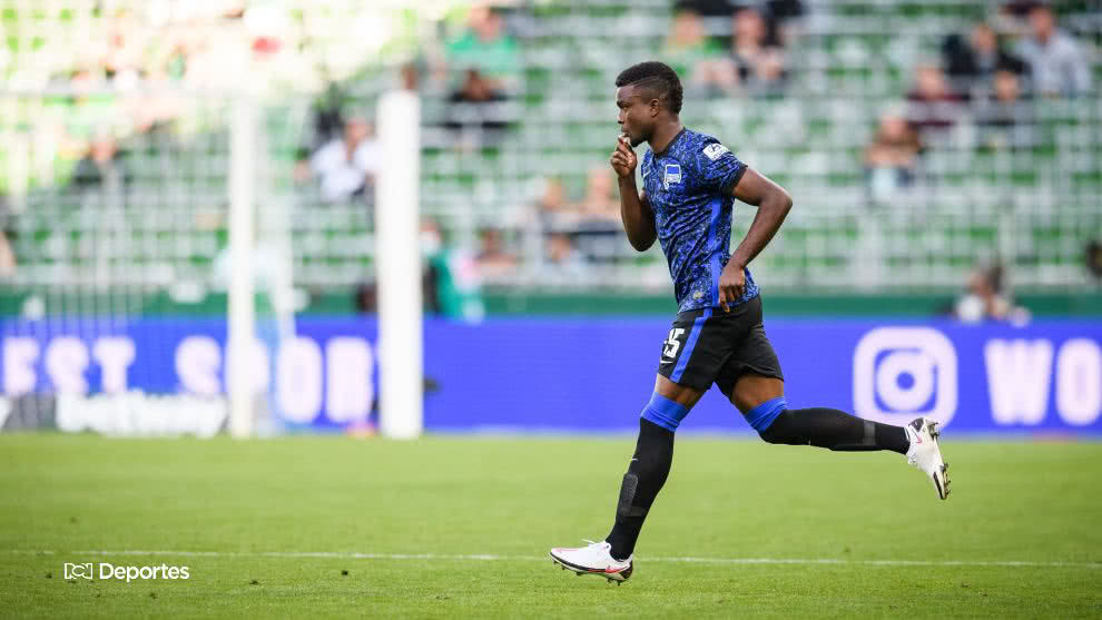 Por el covid19, este jugador de la selección será reemplazado: christianrodgersin.wixsite.com/cr9futbol/post… #CR9 #CR9Futbol #JhonCordoba #LuisDiaz #Porto #HerthaBerlin #SeleccionColombia #Colombia #Portugal #Eliminatorias #Convocatoria #Futbol