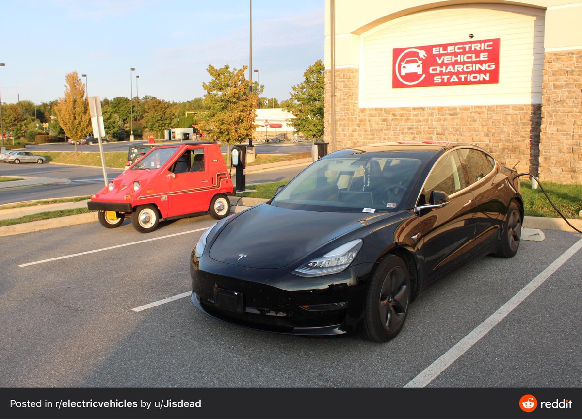 spotted_model's tweet image. Is this the #tesla Model 2 mule out testing already?? Looks about right. $25k will be a steal! You gonna preorder?