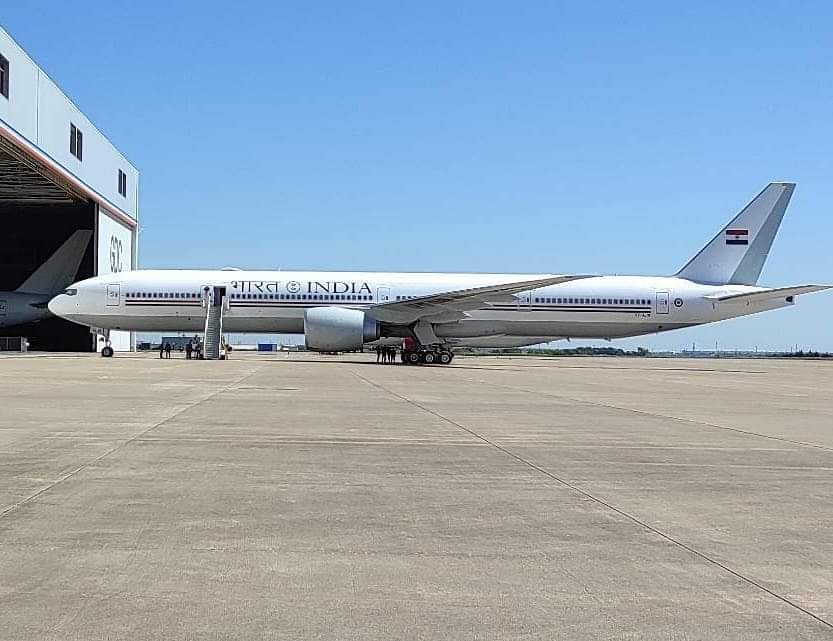 tanuj_garg's tweet photo. Here's a view of the brand new 'Air India One', a luxury VVIP plane for the PM's, President's and VP's jaunts. Costing about 5000cr of tax payer money, it is a refitted #AirIndia B777-300ER whose ownership will be transferred to the Air Force.

#AirIndiaOne #aviation #avgeek https://t.co/9wMcktMNQj