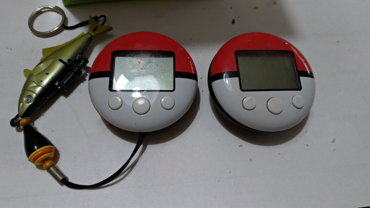 し ゃ は ら 趣 味 垢 いろいろあって家の中をお片付け中 後回しにしつ続けたツケがヤバい 1日1ミリレベルなので全然片付かないけど懐かしいものが出てきてその度に手が止まってしまいますます進まない ポケウォーカー 電池入れてみようかな