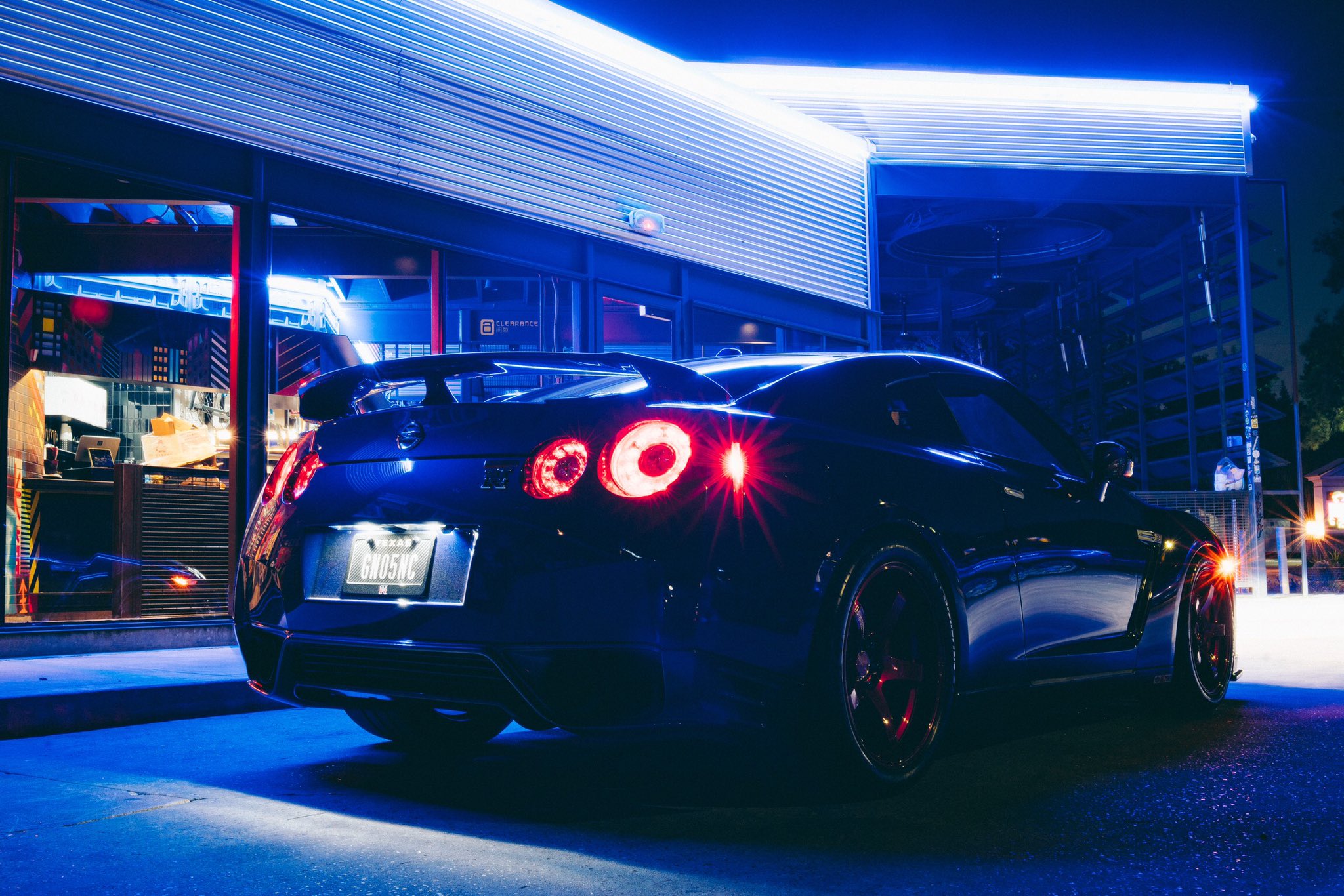 Nissan Skyline Токийский свет
