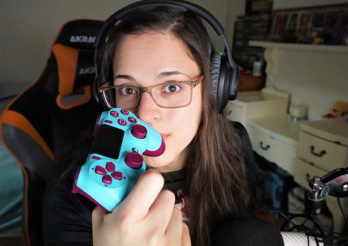 hooksVS's tweet image. Hey there!  I'm hooksVS, nice to meet you! You can find me kicked back in "The Arcade", our community on Twitch! Usually, we are hunting the UNDEAD, but honestly I dabble in a bit of everything.  Drop in sometime, especially if you are Zombies fan.  Next stop, #ColdWarZombies !💚