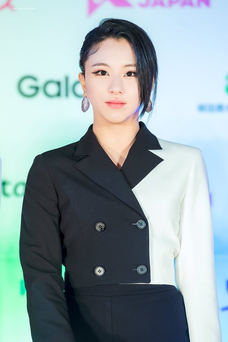 her eyes can k*1ll you if they want
