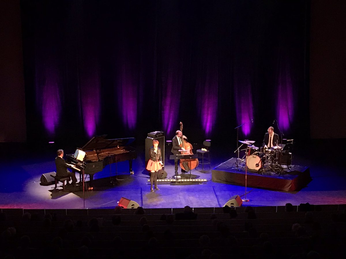Cité de la musique et de la danse grandsoissons (@cmdsoissons) on Twitter photo Une soirée lumineuse, un splendide voyage pour Broadway avec <a href="/Isa_Georges/">Isabelle Georges</a> <a href="/frederikcs/">Frederik Steenbrink</a> <a href="/CMDsoissons/">Cité de la musique et de la danse grandsoissons</a> <a href="/grandsoissons/">grandsoissons</a> Une soirée lumineuse, un splendide voyage pour Broadway avec <a href="/Isa_Georges/">Isabelle Georges</a> <a href="/frederikcs/">Frederik Steenbrink</a> <a href="/CMDsoissons/">Cité de la musique et de la danse grandsoissons</a> <a href="/grandsoissons/">grandsoissons</a>
