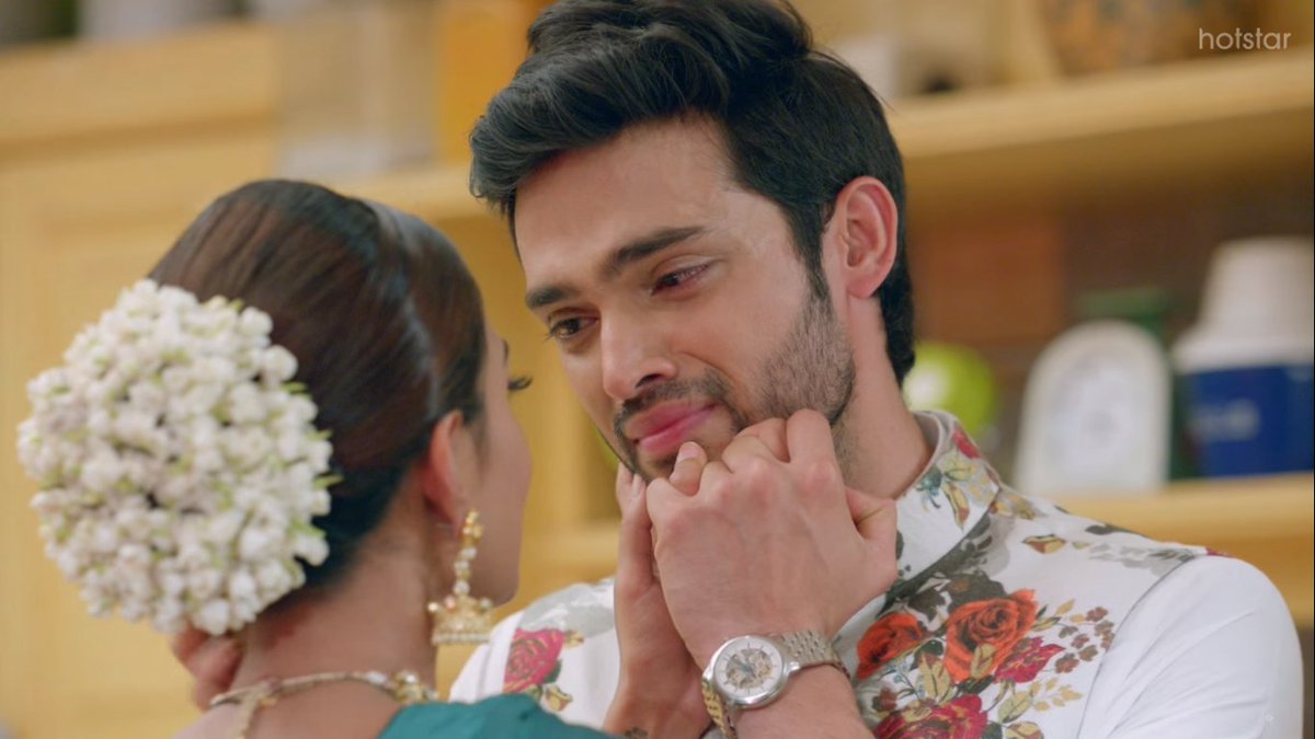  #KasautiiZindagiiKay Scene 5: Pre apologizing to  #AnuragBasu for being blinded by hatred that she did not think abt their love, see thru his facade for putting him thru hell for 8 yrs! Anu apologizing again for hurting her n promising that will be together Forever  #ParthSamthaan