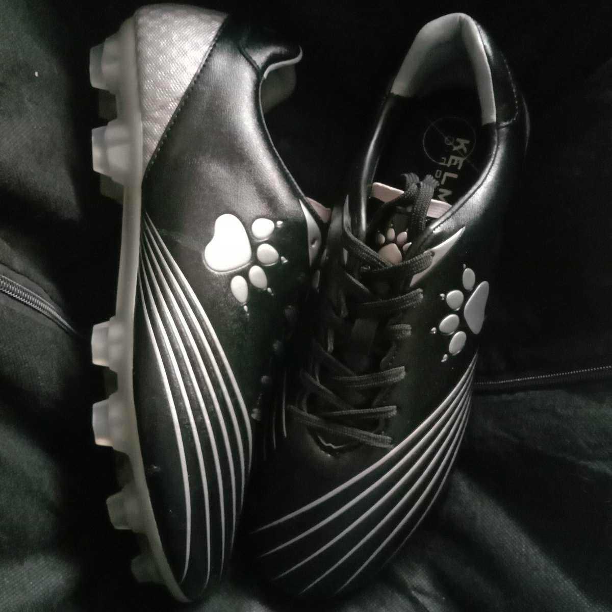 Kelme Infinity FG
Size 43 bnib
Merah dan Hitam

Hanya 200.000,-
08989891885

#kelme #Original #murah