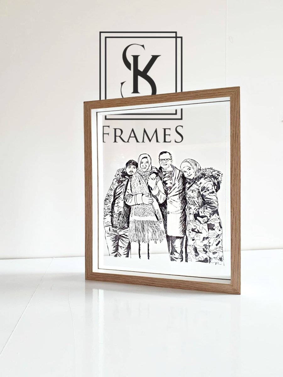 Çok güzel bir aile portresi ile tekrar geldiimm 😍
İstediğiniz fotoğrafları çift taraf görünümlü çerçevelerde ölümsüzleştiriyoruz 💕

•  Kişiye Özel el çizimi Çerçevelerimizin ebatı 22×26cm çift taraflı görünüme sahip.

#DeadlineDay #gehalt #COVID19 #duygu #coronavirus