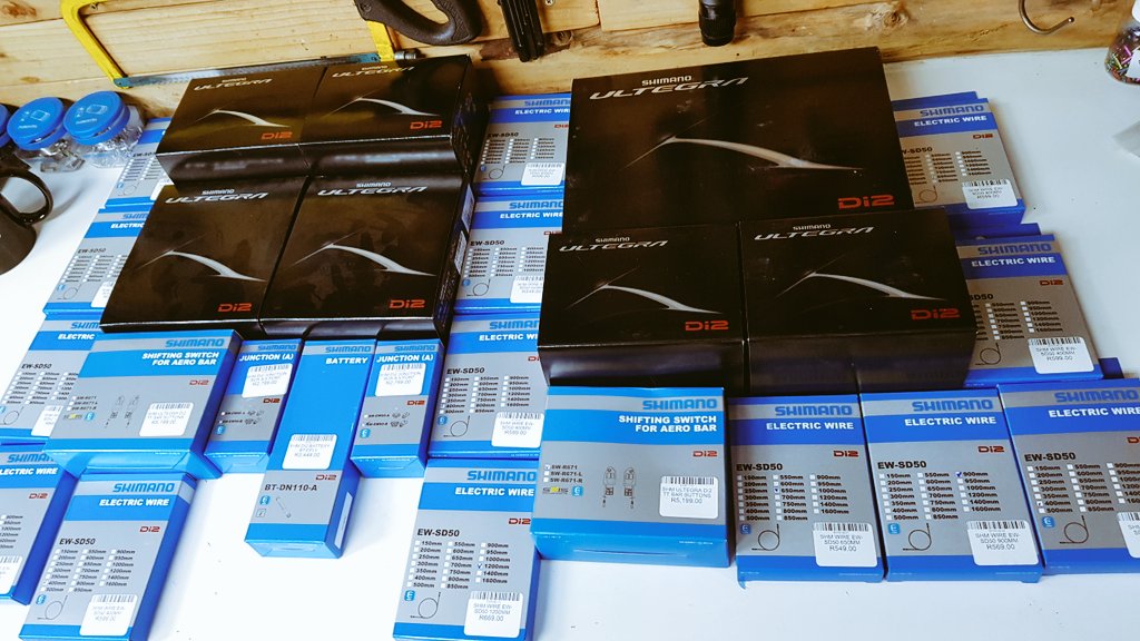 charl coetsee (@charlcoetsee) on Twitter photo Guess you can call me a electrician to.
Building 2 TT machines this week with <a href="/RideShimano/">RideShimano</a> di2 components. Guess you can call me a electrician to.
Building 2 TT machines this week with <a href="/RideShimano/">RideShimano</a> di2 components.
