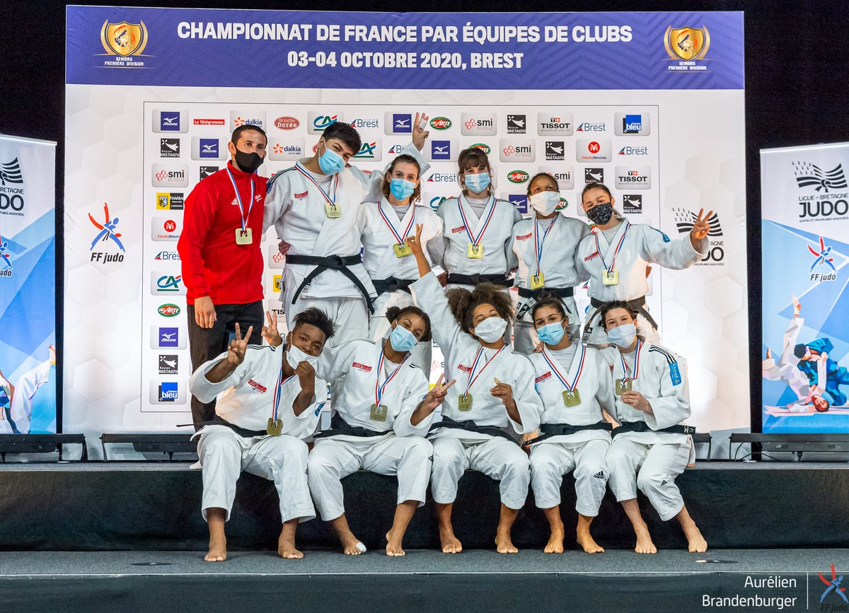 Podium de bronzées ! 🥉💪
Bravo à toute l'équipe et aux entraîneurs : Tony Rodriguez et Olivier Depierre ! 🤩👌

Une superbe médaille de🥉, la 3ème consécutive à un Championnat de France par équipes de clubs 1ère division ! 👏👏👏 #usoljj #usojudo #bronze