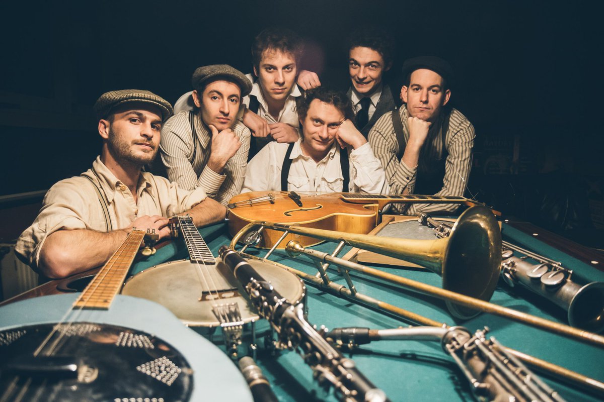 Bookique Trento tweet media