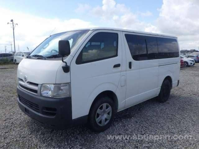 RtsUganda's tweet photo. TOYOTA HIACE VAN 2006/3 DX
CIF:  USD 6,380

Transmission:AT
Color:White
Drive:2WD
Door:5Steering:RHD
Seats:3
Engine Type:2KD
Engine Size:2,490cc
Mileage:271,000km
Fuel:DIESEL

#Toyota #SBTUganda  #usedcarsinuganda #ToyotaHiaceVan #hiacevan  #hiacecommuter https://t.co/Xb1MER4ygv