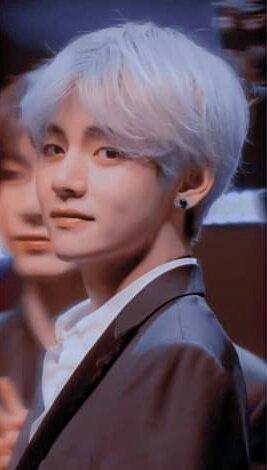 Taehyung& #39;s ethereal beauty ; an important thread